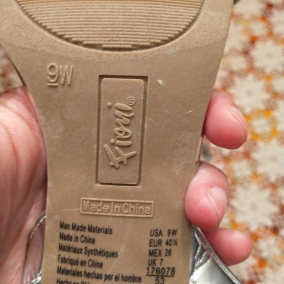 Fioni heels - Picture 3 of 4